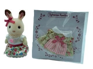 Calico Critters Sylvanian Families Fan Club Dress And Chocolate Rabbit Sister