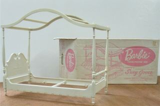 1962 Susy Goose Barbie Four Poster Bed