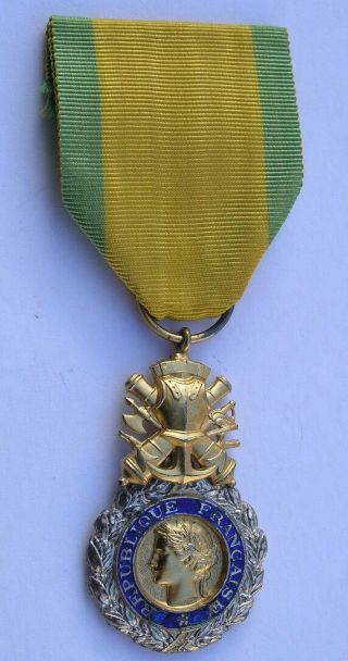 French Military Order / Medal " Valeur Et Discipline " Solid Silver /gilded