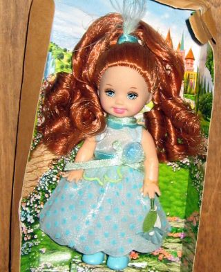 Rapunzels Wedding Barbie Flower Girl Kelly Doll Curly Red Hair Blue Dress Sister