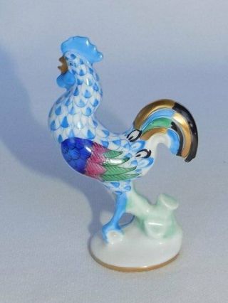 Vtg Herend Fine Porcelain Hand Painted Blue Fishnet Mini " Rooster " Bird Figurine