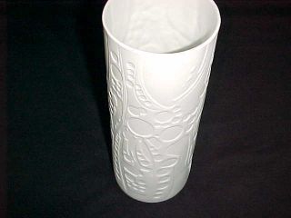 10,  " Gerold Porzellan Bavaria Modern White German Porcelain Vase Abstract Design