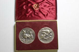 The Wittnauer Sterling Medal Animal Set Sheep Seal