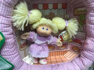 CABBAGE PATCH KIDS PIN - UPS - - - CANDI JILLY & HER SWEET SHOP - - - - - - - - - - - - - - - - - dma 3