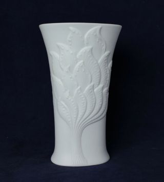 Reserved For Roger - Set Of 5 White Kaiser West Germany Porcelain Vases