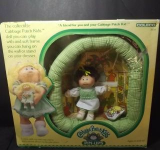 Mib 1983 Coleco Cabbage Patch Kids Pin - Ups Minni Chrissie And Her Greenhouse