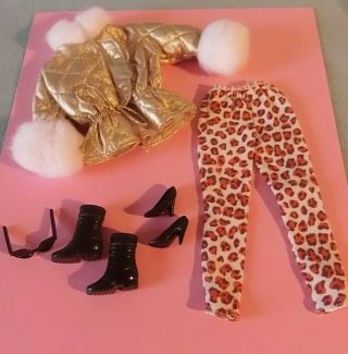 Barbie Fashion Avenue Boutique Fur Trim Outfit Gold Coat Leopard Pants Glasses