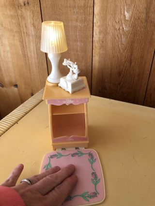 RARE VINTAGE BARBIE SWEET ROSES MAGICAL MANSION NIGHTSTAND LAMP AND PHONE 2
