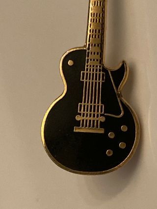 Vintage 1980s Gibson Les Paul Classic Electric Guitar Enamel Pin Black Tack Back 3