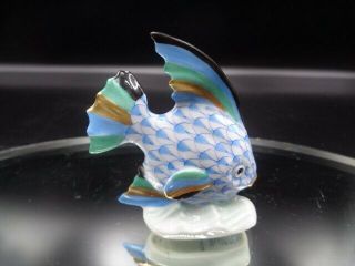 Herend Hungary Porcelain Blue Fishnet Fish 5295