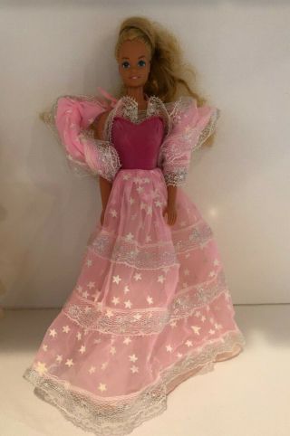 Vintage 1985 Mattel Barbie Doll & Dream Glow Dress Pink Glow Dark Stars