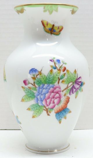 Herend Hungary Flowers Vase Height 7 " 7018/vbo