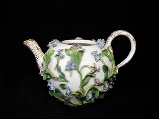 Meissen 19th Century Porcelain Teapot Applied Flowers With Insects - No Lid