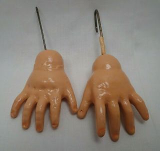 2 1/2 Inch German Doll Hands