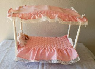 1982 Vintage Mattel Barbie Dream Bed W/canopy & Pillows - 5641 -