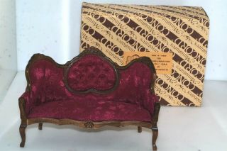 Concord Miniatures 1:12 Settee Sofa No.  6867.  01 Red Velvet Dollhouse Victorian