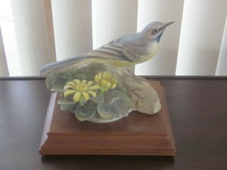 Vintage Royal Worcester Dorothy Doughty Grey Wagtail Bird Porcelain Figurine Ex