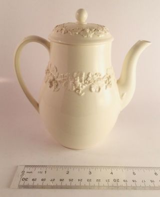 Vintage Etruria of Barlaston Embossed Queensware Wedgwood Tea Pot & 3 Tea Cups 2