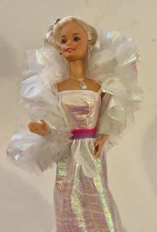Vintage 1983 Crystal Barbie Doll Mattel 4598 With Stole