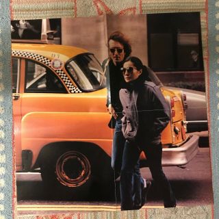 (beatle Related) Poster John Lennon And Yoko Ono Walking York City Street
