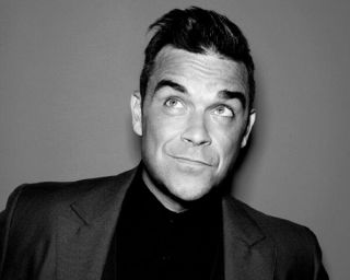 Robbie Williams Unsigned Photo - H4121 - Sexy