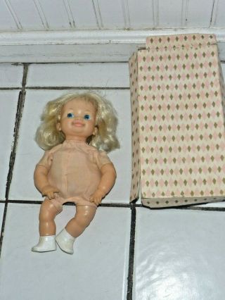 Vintage Ideal Newborn Thumbelina Box & In a Minute Thumbelina Doll - Well 2