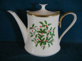 Lenox Holiday 7 1/2 " Tea / Coffee Pot With Lid