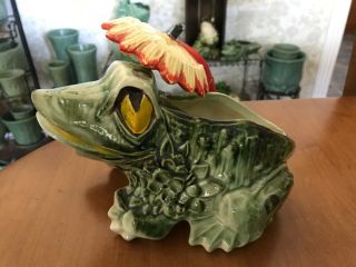 Vintage Mccoy Pottery Frog With Umbrella Cold Paint