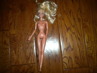 Vintage 1993 Mattel Barbie Doll Jointed Arms/legs Blonde Hair Pink Earrings