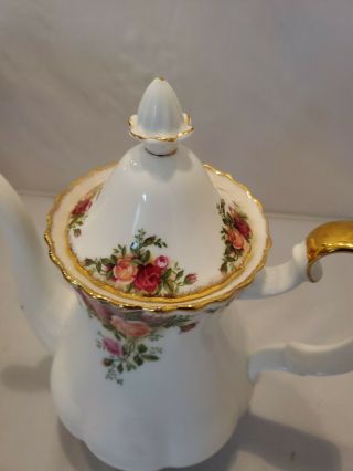 Royal Albert Old Country Roses Coffee/Tea Pot w/Lid Gold Trim Bone China England 2