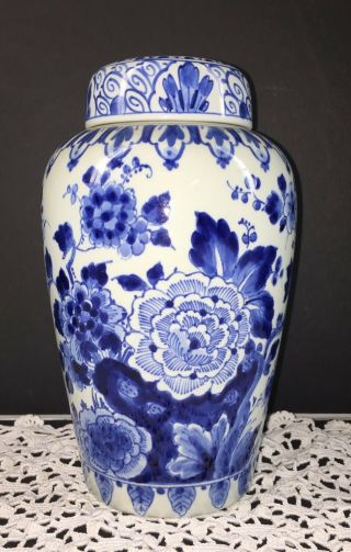 Porceleyne Fles Royal Delft - Tea Caddy - Sweet Box - Ginger Jar Hand Painted