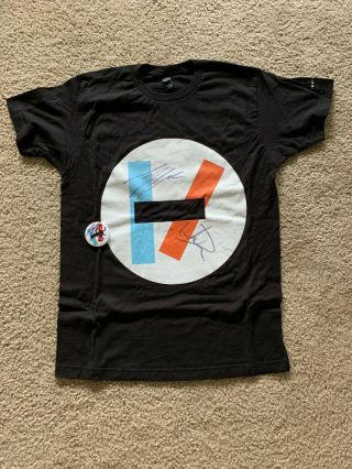 Twenty One Pilots Signed Shirt And Pin - Rare,  Collectible