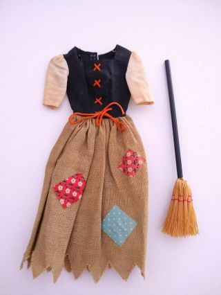 Vintage Barbie Poor Cinderella 872 - Dress Broom