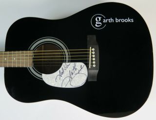 Garth Brooks Signed Autograph Guitar