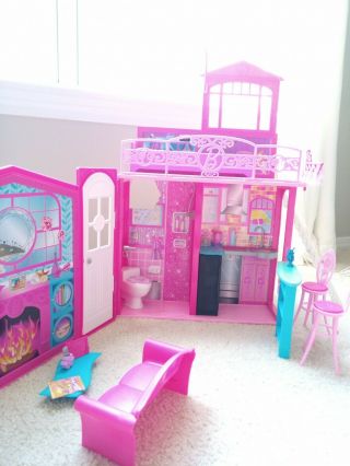 Barbie Glam Vacation Beach House Fold Out Doll House Mattel W/accessories 18pcs