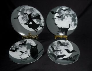 Williams Sonoma Set Of 4 Halloween Full Moon Plates