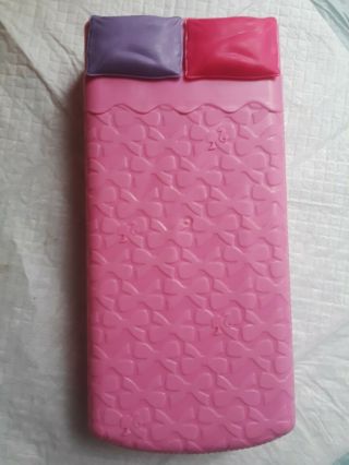 Barbie Dreamhouse Bed W/pink And Purple Pillow Replacement Part Mattel Cjr47