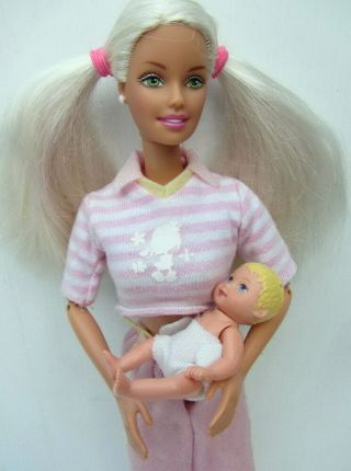 Barbie Doll Barbie & Krissy " Bedtime Baby " Set Rocking Arms - Incomplete (2000)