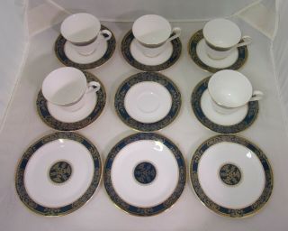 Royal Doulton Carlyle Set Of 4 Cup And Saucer W/ 3 Salad Dessert Plates