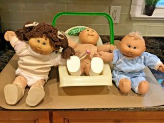 Vintage 1983 Coleco Cabbage Patch Kids Rocking Baby Carrier Car Seat & 3 Cpk