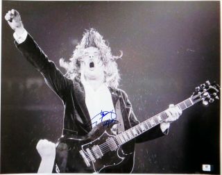 Angus Young Signed Autographed 16x20 Photo Ac/dc Vintage Classic Pose Gv838761