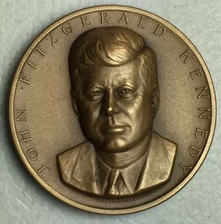 John F.  Kennedy Medallic Art Co.  Maco Bronze Medal Jfk
