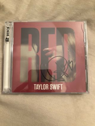 Taylor Swift Signed Red Deluxe Target Exclusive Cd Booklet,  2 Photos Reserved