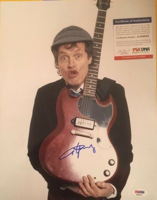 Angus Young Signed 11x14 Ac/dc Photo Psa/dna Certified
