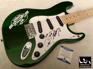 Hank Williams Jr.  Autographed Signed Guitar W/ Beckett (bas) -