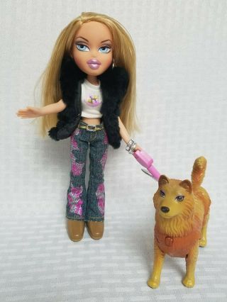 Bratz Cloe Doll " Walking Bratz With Dog " With Clothing Euc