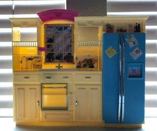 2002 Mattel Barbie Living In Style Kitchen With Refrigerator,  Sink,  & Oven