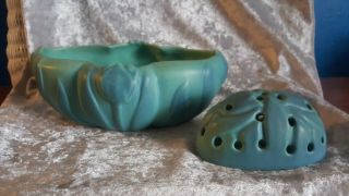 VAN BRIGGLE Art Pottery TULIP PLANTER BOWL w/FLOWER FROG Ming Blue 3