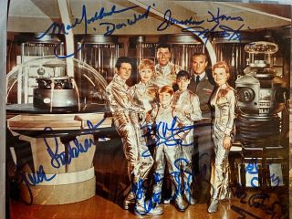 Lost In Space Cast Signed 8x10 Photo Jonathan Harris Bill Mumy,  Mark Godard Etc.