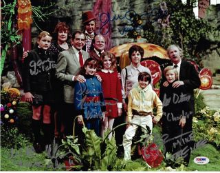 Gene Wilder Willy Wonka And Chocolate Factory Cast Signed 11x14 Photo Psa/dna